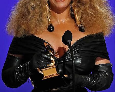 Beyoncé performing on stage during her Cowboy Carter Tour in 2025